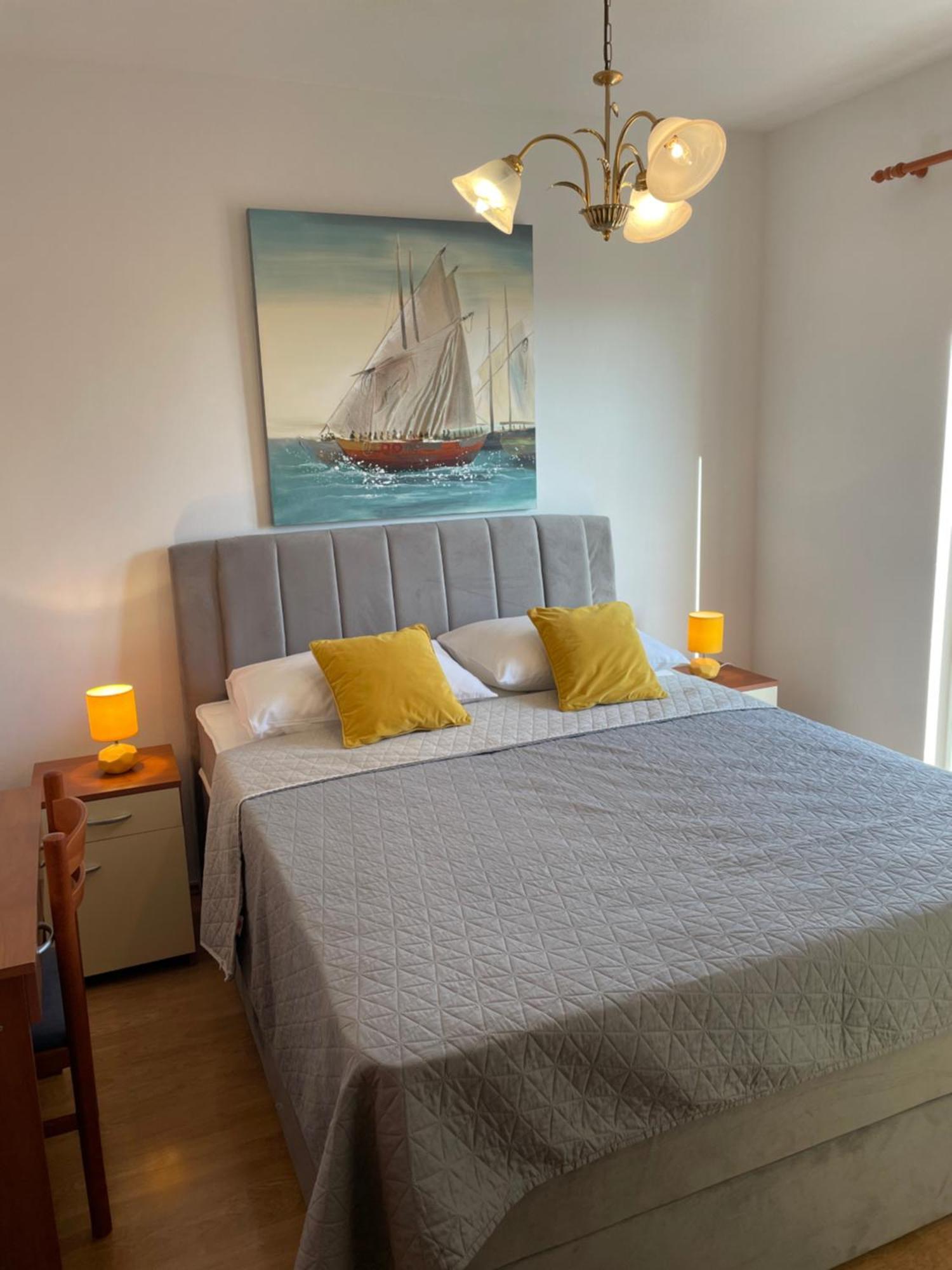 Comfortable Apartment Near The Sea Trogir Kültér fotó